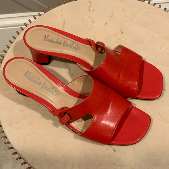 Alexandra Bartlett Woman’s Red Leather Slide Heels Size 7.5 - Picture 7 of 12